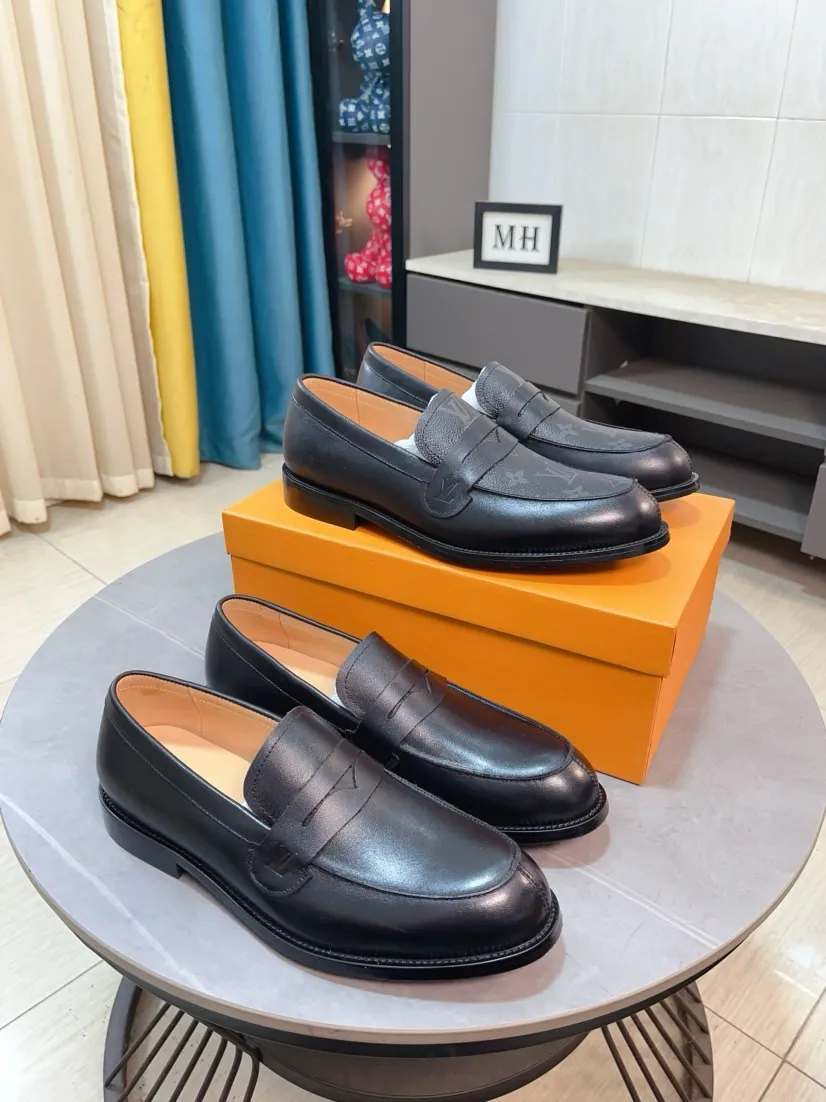 Men's Men's Shoes 💰500🌸🌸【LV】Louis Vuitton's new open-edge pigskin shoes are the most popular classic. Synchronized with the official website, the upper adopts Italian imported upper embossing➕comfortable cowhide lining, fashionable atmosphere, unique brand and unique craftsmanship. Highlighting the hot style of the new year. Stop hesitating, stop wandering, get it now. Code number: 38--44
